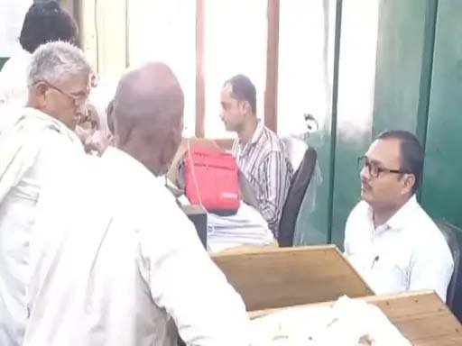 वृद्धावस्था पेंशन में बड़ा बदलाव: अब आधार की जन्मतिथि नहीं होगी मान्य, 30 हजार लाभार्थियों की पेंशन रोकी गई