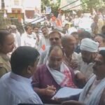 वाराणसी में स्मार्ट और प्रीपेड मीटर के खिलाफ कांग्रेस का प्रदर्शन, 10 दिन की चेतावनी