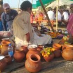 अक्षय तृतीया 2026: शुभ योग में आज मनाया जा रहा पर्व, गंगा घाटों पर उमड़ी भीड़, खरीदारी और मांगलिक कार्यों की धूम