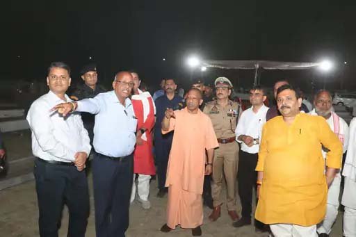 Varanasi में पीएम Narendra Modi के दौरे की तैयारियां तेज, सीएम Yogi Adityanath ने किया देर रात निरीक्षण