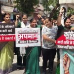 वाराणसी में महिला आरक्षण पर सियासी संग्राम: BJP महिला मोर्चा की पदयात्रा, Rahul Gandhi-Akhilesh Yadav के खिलाफ नारेबाजी