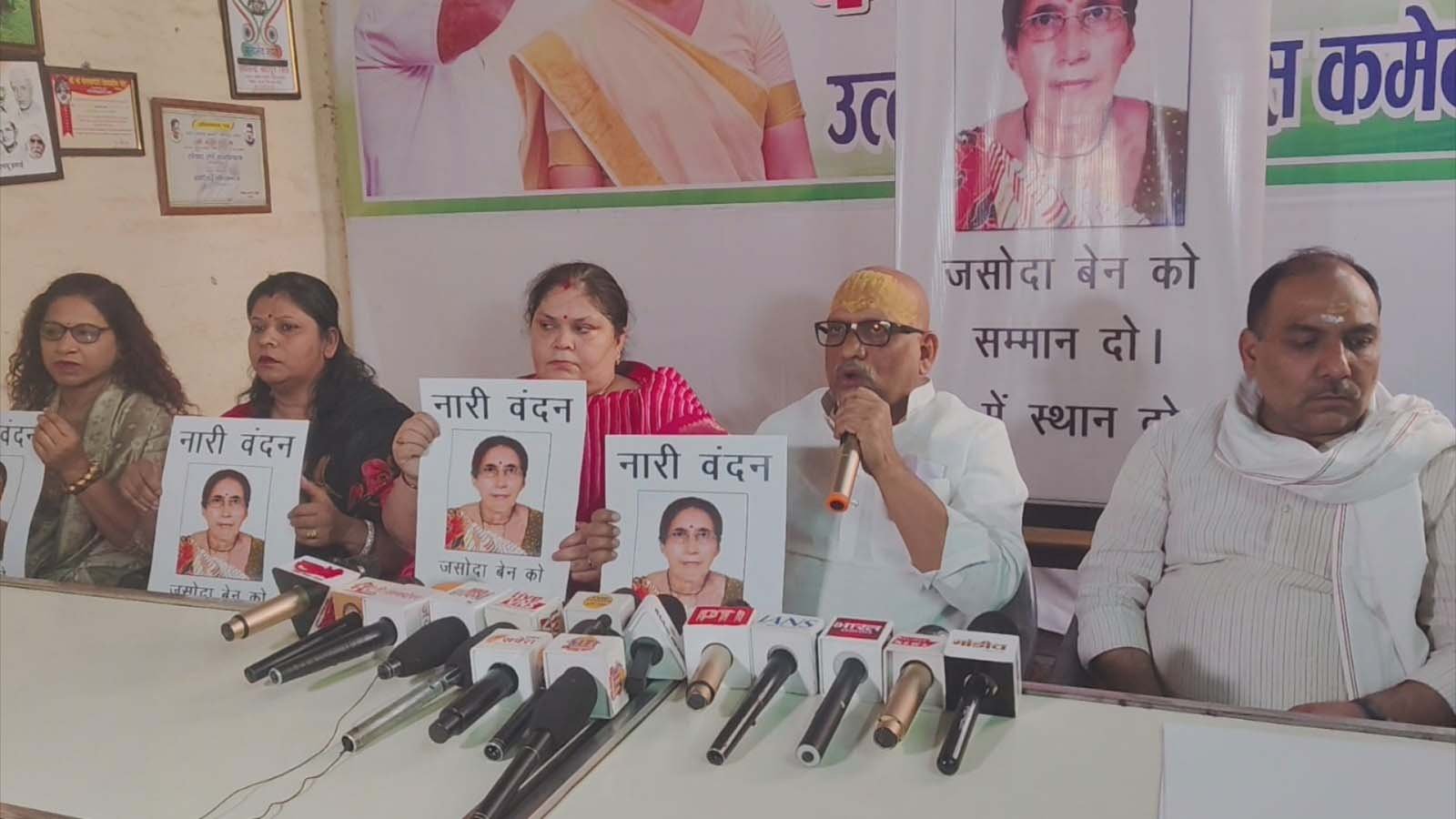 वाराणसी: पीएम मोदी के दौरे से पहले सियासी तापमान चढ़ा, अजय राय ने साधा निशाना