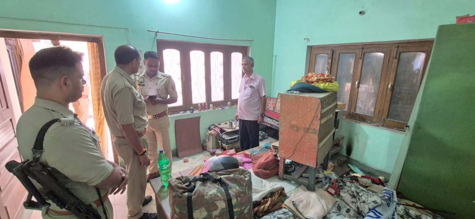 वाराणसी में दिनदहाड़े चोरी: विरोध करने पर मकान मालिक को पीटकर फरार हुए चोर