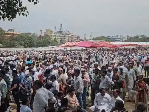 यूपी के हजारों शिक्षक TET अनिवार्यता के खिलाफ दिल्ली में प्रदर्शन