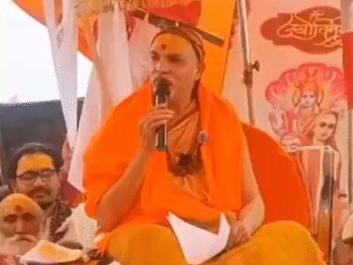 शंकराचार्य को ऑडियो मैसेज से जान से मरने की धमकी: “अतीक अहमद जैसा अंजाम होगा”