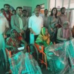 सीआरसी वाराणसी का केंद्रीय मंत्री द्वारा निरीक्षण, वरिष्ठ नागरिकों को मिले सहायक उपकरण