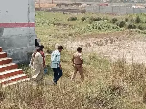 चलती ट्रेन में 7 लाख की लूट, हवाई फायरिंग से मचा हड़कंप; बदमाश फरार