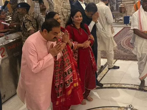 अयोध्या में रामलला के दर्शन कर भावुक हुए गौतम अडाणी, बोले-यह गर्व और आस्था का प्रतीक
