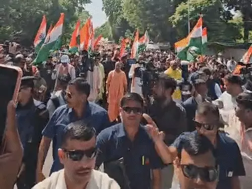 लखनऊ में भाजपा का शक्ति प्रदर्शन: महिला आरक्षण बिल को लेकर ‘जन आक्रोश पदयात्रा’, सीएम योगी भी शामिल