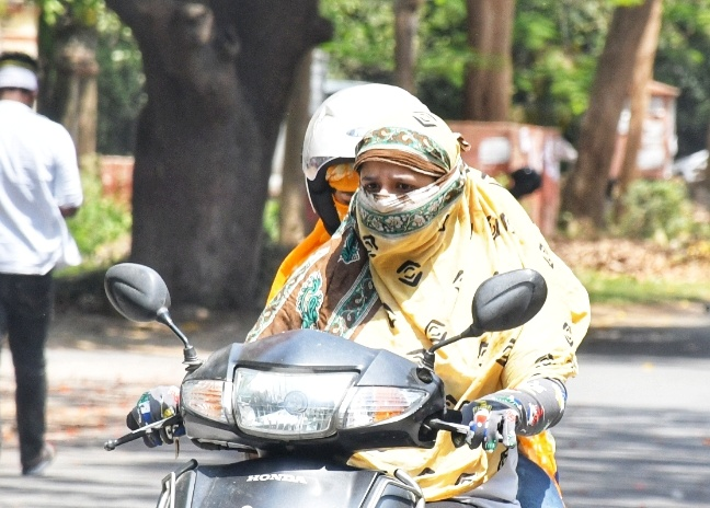 वाराणसी में भीषण गर्मी का कहर, तापमान 46°C तक पहुंचने की आशंका