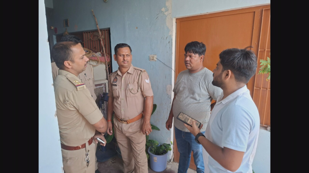 वाराणसी में विवाहिता की संदिग्ध मौत: फांसी से लटका मिला शव, मायके पक्ष ने लगाया हत्या का आरोप