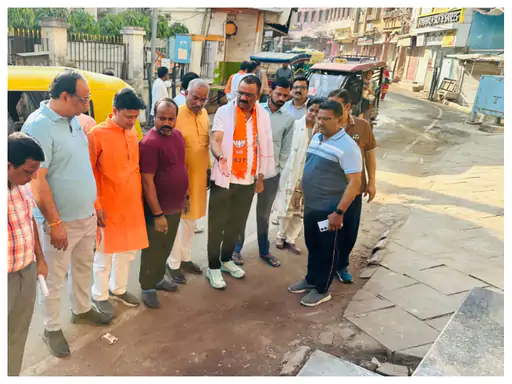 कोतवाली जोन में निरीक्षण के दौरान महापौर का सख्त रुख, शौचालय बंद मिलने पर लगा जुर्माना