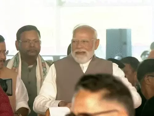 काशी में पीएम मोदी का भोजपुरी अंदाज़, बोले-माई-बहिन के प्रणाम करत हई; विपक्ष पर साधा निशाना