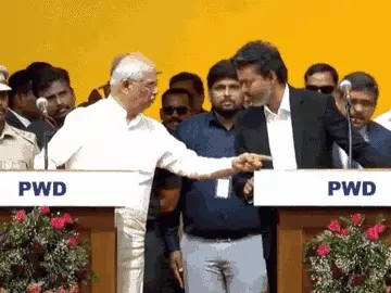 तमिलनाडु को मिला नया मुख्यमंत्री: TVK चीफ विजय ने ली शपथ, राज्यपाल ने मंच पर टोका