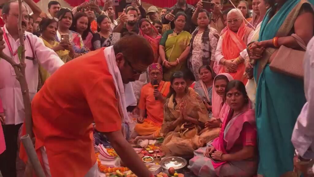 काशी में स्वास्थ्य सेवाओं की बड़ी सौगात, कबीरचौरा अस्पताल बनेगा सुपर स्पेशलिटी सेंटर
