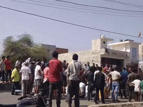 लखनऊ में बिजली कटौती पर बवाल: सड़क से पावर हाउस तक हंगामा, कई इलाकों में जाम और प्रदर्शन