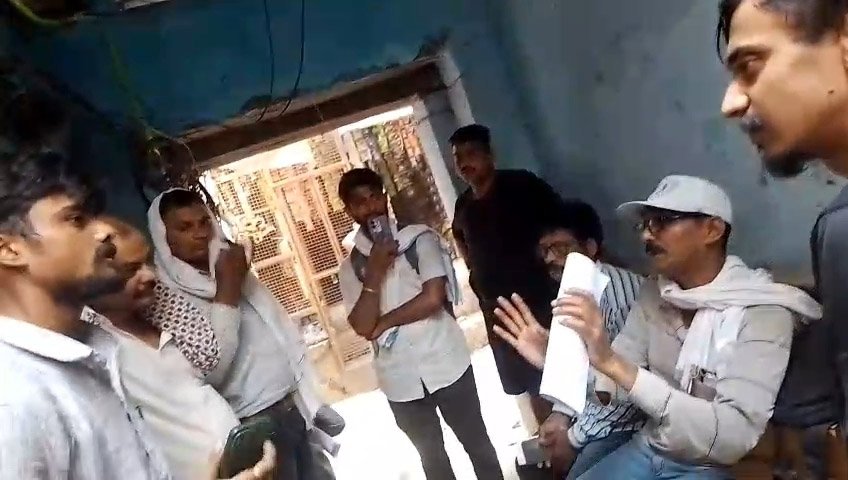बंगाली टोला में स्मार्ट मीटर को लेकर विवाद