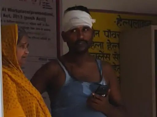 ठठरा गांव में कूड़ा डालने को लेकर दो पक्षों में हिंसक झड़प, छह लोग घायल