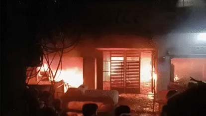 मेरठ के रोशनपुर डोरली में दर्दनाक हादसा: मकान में आग से पिता-बेटी की मौत, 10 लोग झुलसे