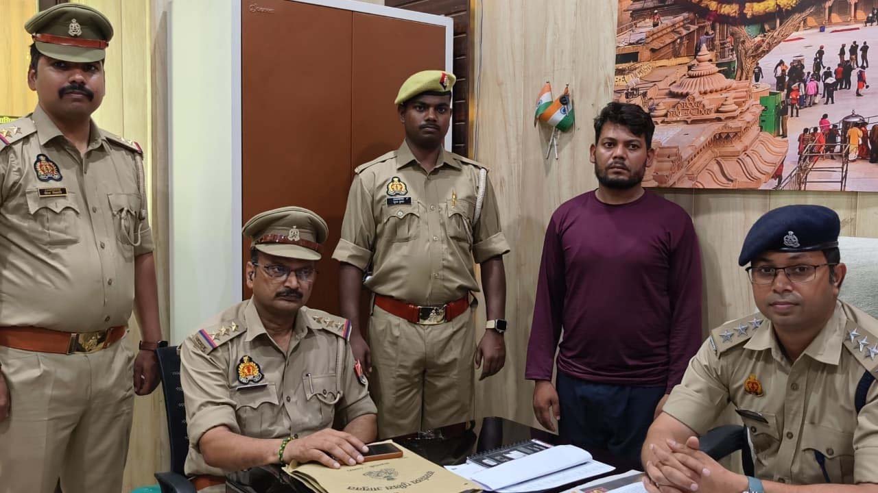 वाराणसी: धर्म परिवर्तन केस में 25 हजार का इनामी आरोपी गिरफ्तार, कोतवाली पुलिस की बड़ी कार्रवाई