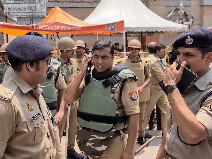 काशी विश्वनाथ मंदिर में ऐप आधारित दर्शन व्यवस्था पर विवाद, विपक्ष का तीखा विरोध
