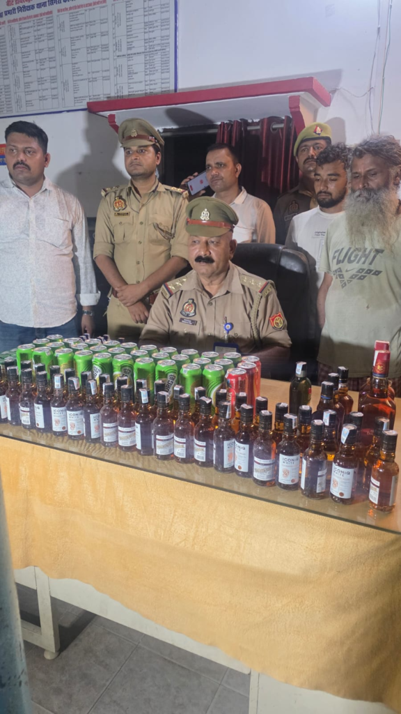 कैंट स्टेशन क्षेत्र में अवैध शराब बिक्री पर पुलिस का शिकंजा: मॉडल शॉप से तीन कर्मचारी गिरफ्तार, भारी मात्रा में शराब बरामद