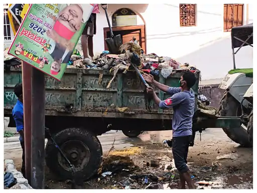 बकरीद के बाद शहर में चला विशेष सफाई अभियान : 79 स्थानों से उठाया गया कुर्बानी का अपशिष्ट, 94 वाहनों ने संभाली जिम्मेदारी