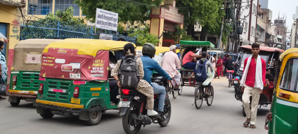 ऑटो-टोटो चालकों की मनमानी से बंगाली टोला में ट्रैफिक बेहाल