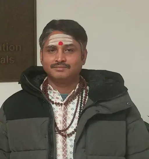 काशी के आचार्य कृष्ण कांत तिवारी बने स्वीडन के मंदिर के पुजारी, डेढ़ लाख वेतन पर मिली नियुक्ति