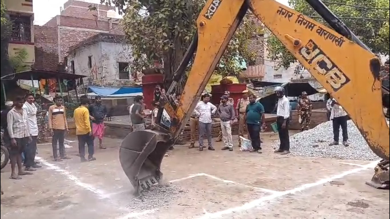 नवापुरा मैदान में स्कूल निर्माण को लेकर विवाद गहराया, स्थानीय लोगों के साथ बीजेपी पदाधिकारी ने भी जताया विरोध