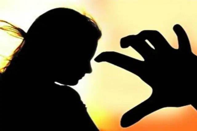 मेरठ में ब्रह्मपुरी मेट्रो स्टेशन के पास से युवती के अपहरण, स्कूटी सवारों ने पीछा किया तो कार ने मारी टक्कर, फिर फरार
