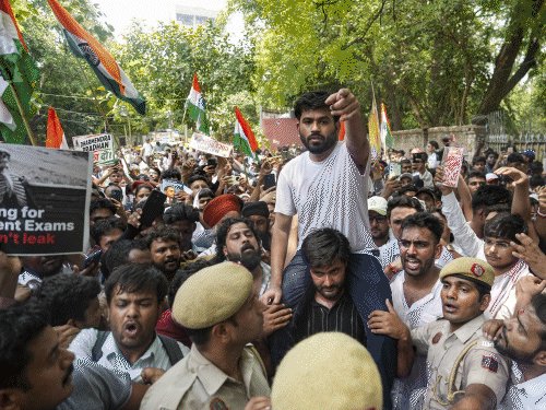 दिल्ली के जंतर-मंतर पर CJP का बड़ा विरोध प्रदर्शन, NEET पेपर लीक सहित परीक्षा गड़बड़ियों पर उठी आवाज