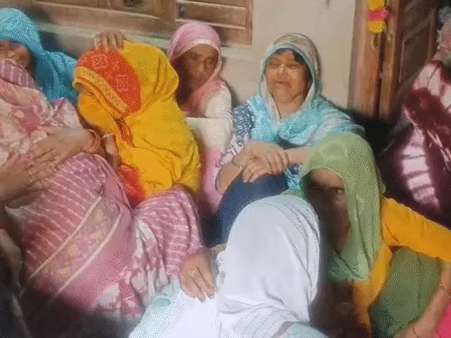 सहायता परीक्षा केंद्र के पास पति की हत्या, प्रेम विवाह के बाद परिवारों में चल रहा था विवाद