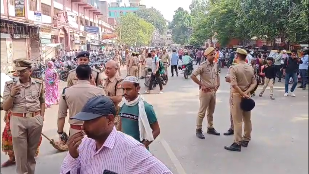 पुलिस भर्ती परीक्षा के लिए प्रशासन अलर्ट, 50 केंद्रों पर कड़ी निगरानी में हो रही परीक्षा