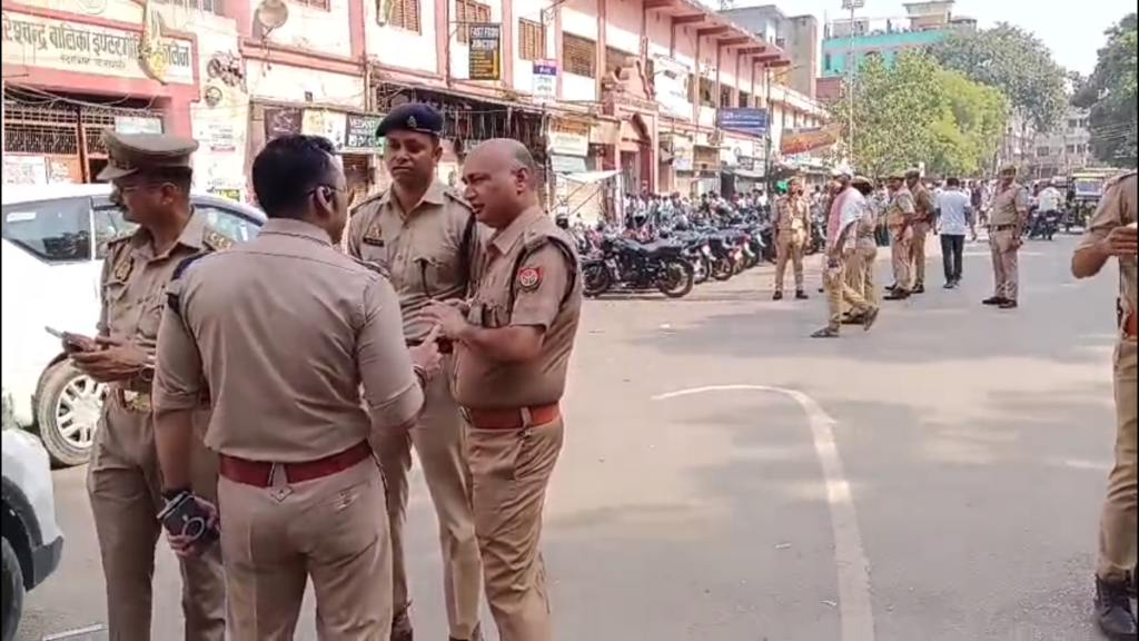 पुलिस भर्ती परीक्षा के लिए प्रशासन अलर्ट, 50 केंद्रों पर कड़ी निगरानी में हो रही परीक्षा