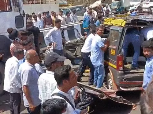 मुंबई और ठाणे में भीषण सड़क हादसे, 12 से अधिक लोगों की मौत, कई घायल