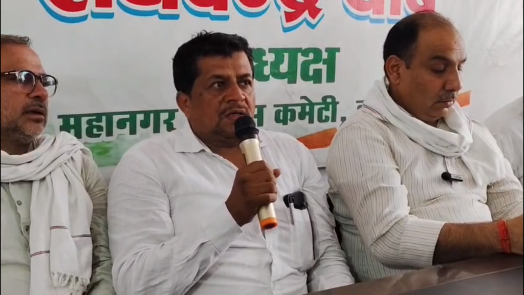 “प्रस्ताव दिखाइए या सार्वजनिक रूप से माफी मांगिए”: कांग्रेस का महापौर पर तीखा वार, मीट-मांस दुकानों के मुद्दे पर बढ़ा विवाद