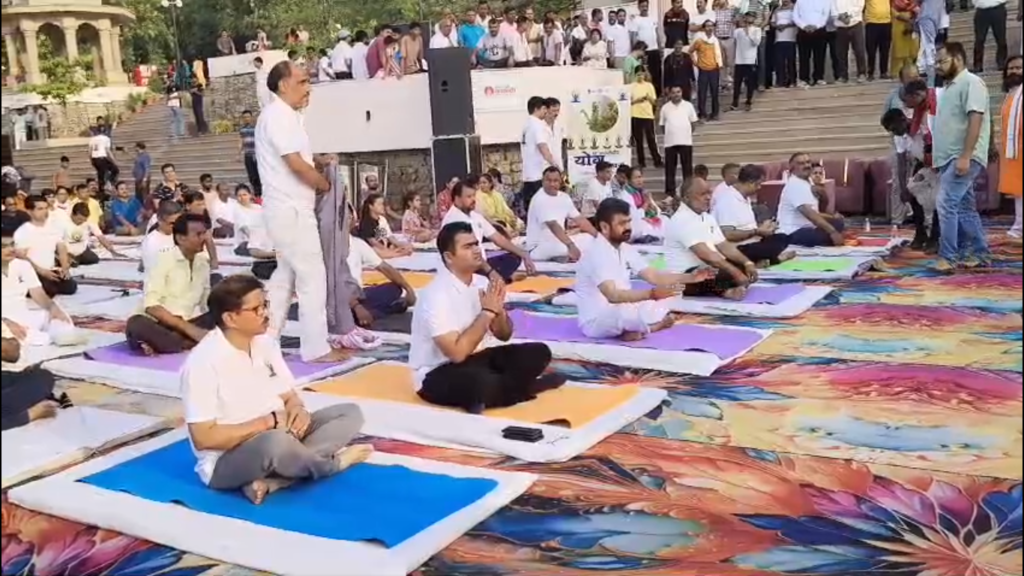 नमो घाट से अंतरराष्ट्रीय योग सप्ताह की शुरुआत, योग के प्रति जागरूकता का दिया गया संदेश