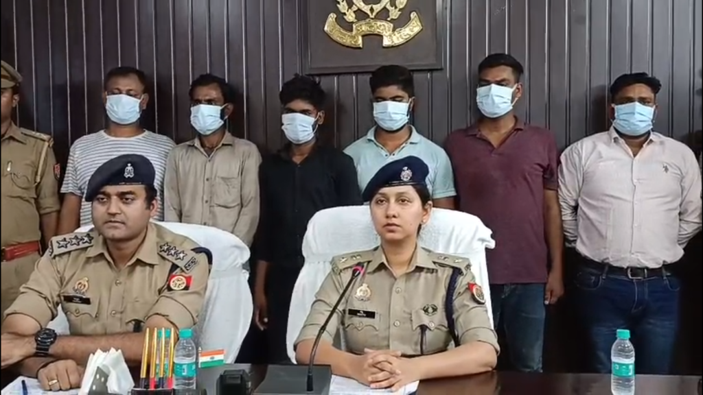 वाराणसी में साइबर ठगी के खिलाफ बड़ी कार्रवाई, ‘ऑपरेशन म्यूल स्ट्राइक’ के तहत 4 मुकदमे दर्ज