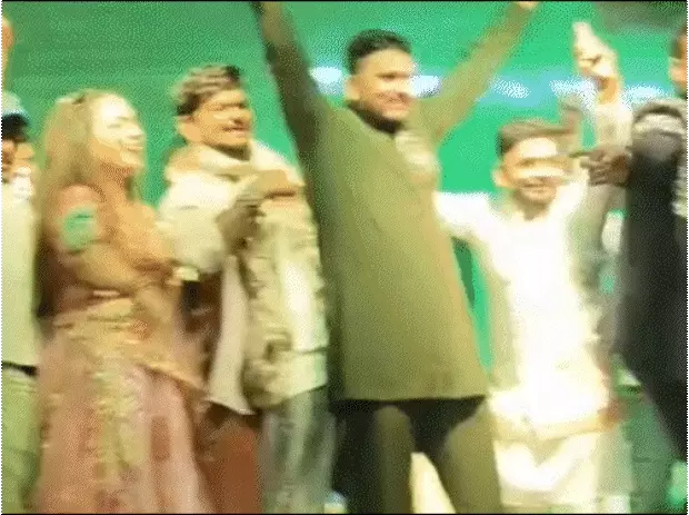 टीम इंडिया के तेज गेंदबाज आकाश दीप आज वाराणसी में रचाएंगे विवाह, ताज होटल में होगा भव्य समारोह