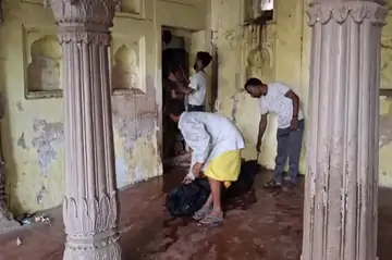 वाराणसी: आनंद पार्क में पेड़ से लटका मिला 35 वर्षीय युवक का शव, पहचान में जुटी पुलिस