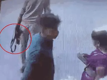 काशी विश्वनाथ मंदिर के वीआईपी गेट पर पीएसी जवान की कार्बाइन से अचानक फायरिंग, तीन लोग घायल, मचा हड़कंप