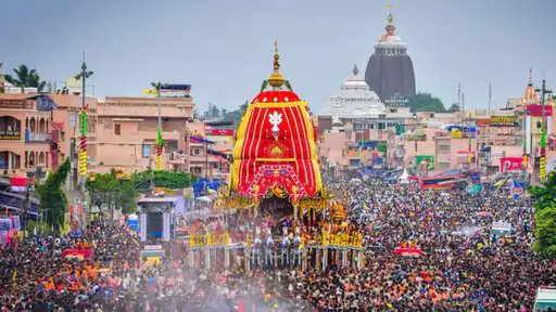 पुरी में भगवान जगन्नाथ की रथयात्रा संपन्न, गुंडिचा मंदिर पहुंचे तीनों रथ; सात दिन मौसी के घर रहेंगे महाप्रभु