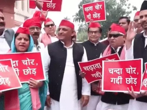 संसद में सपा ने राहुल गांधी के बयान का किया समर्थन, अखिलेश बोले- छात्रों पर कार्रवाई की जिम्मेदारी गृह मंत्रालय की