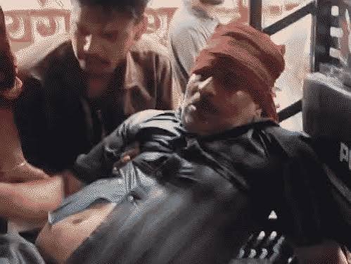 वाराणसी दालमंडी में ध्वस्तीकरण के दौरान बड़ा हादसा, सिर पर मलबा गिरने से घायल दुकानदार की इलाज के दौरान मौत