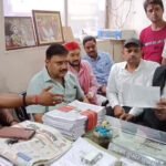 वाराणसी में भाजपा सांसद निशिकांत दुबे के खिलाफ एफआईआर की मांग, सपा ने आंदोलन की दी चेतावनी
