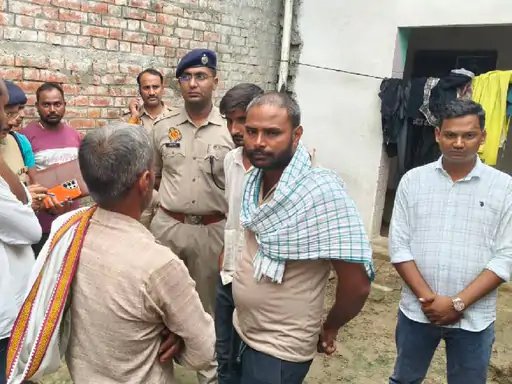 आजमगढ़ में दोहरी हत्या से सनसनी: दादा और पोते की कुल्हाड़ी से हत्या, पुलिस ने शुरू की गहन जांच
