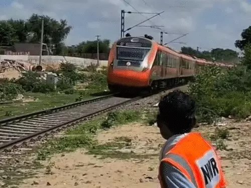वाराणसी-छेहर्टा के बीच दौड़ेगी देश की दूसरी स्लीपर वंदे भारत, ‘संत रविदास एक्सप्रेस’ को 17 जुलाई को मिलेगी हरी झंडी