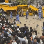 जंतर-मंतर से हटाए गए कॉकरोच जनता पार्टी के प्रदर्शनकारी, संसद की ओर बढ़ने पर पुलिस का लाठीचार्ज; कई घायल