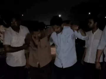 वाराणसी में पुलिस-बदमाश मुठभेड़: 5 लाख लूटकांड के दो आरोपी गिरफ्तार, एक के पैर में लगी गोली